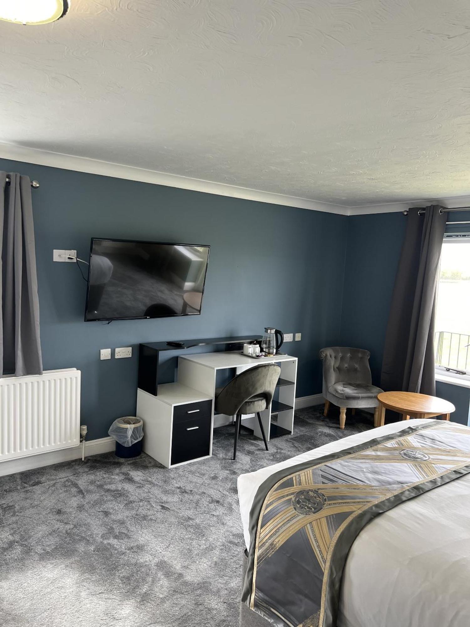 Dolphin Hotel Cambridge เซนต์ไอฟส์ ภายนอก รูปภาพ