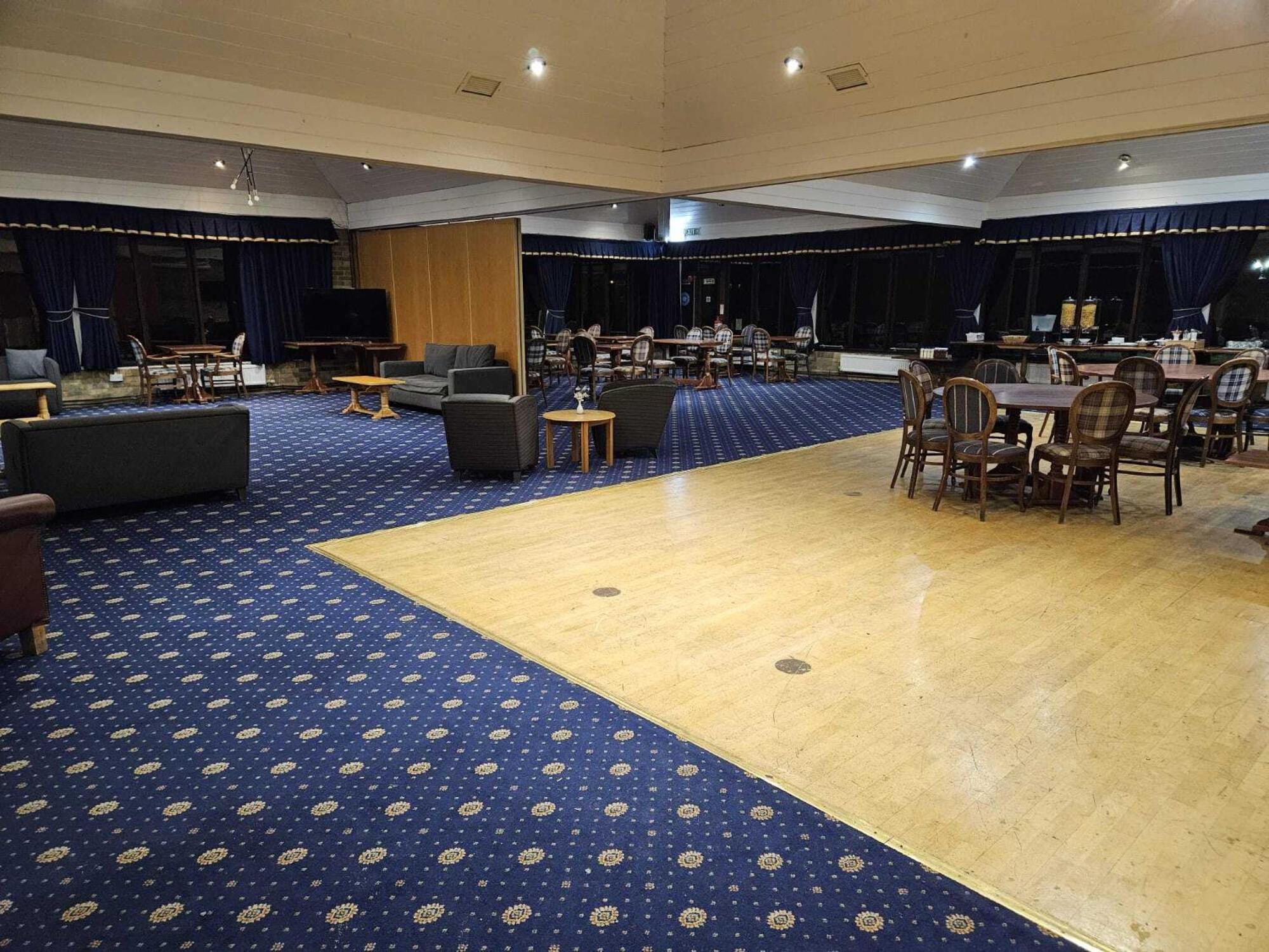 Dolphin Hotel Cambridge เซนต์ไอฟส์ ภายนอก รูปภาพ