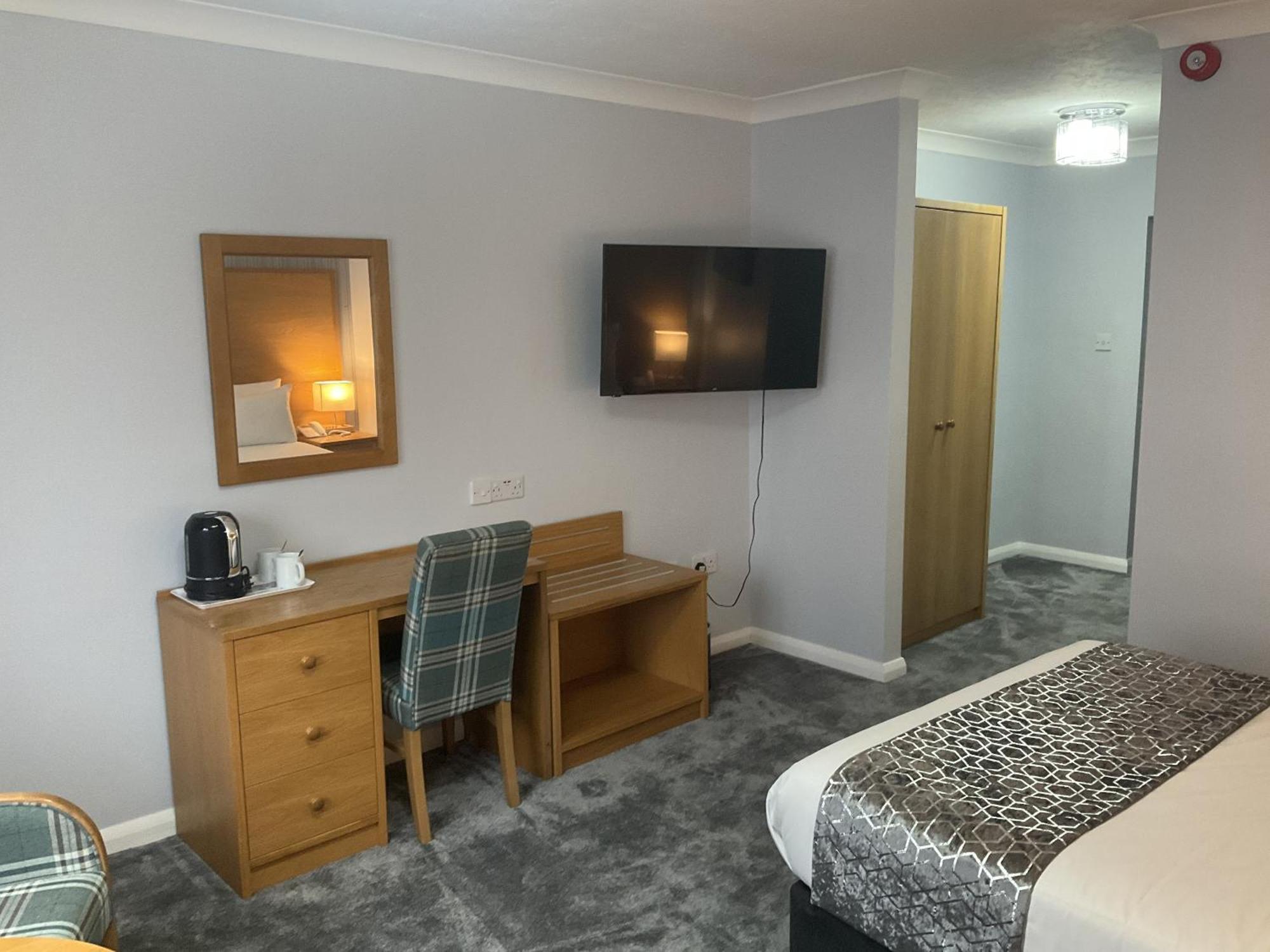 Dolphin Hotel Cambridge เซนต์ไอฟส์ ภายนอก รูปภาพ