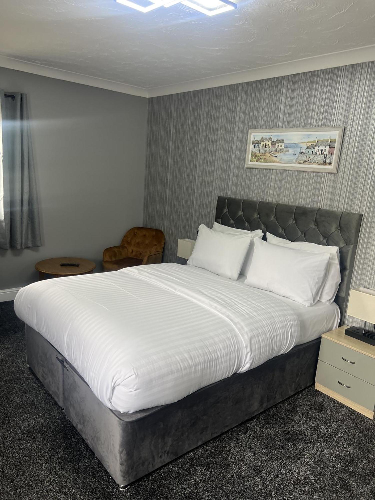 Dolphin Hotel Cambridge เซนต์ไอฟส์ ภายนอก รูปภาพ